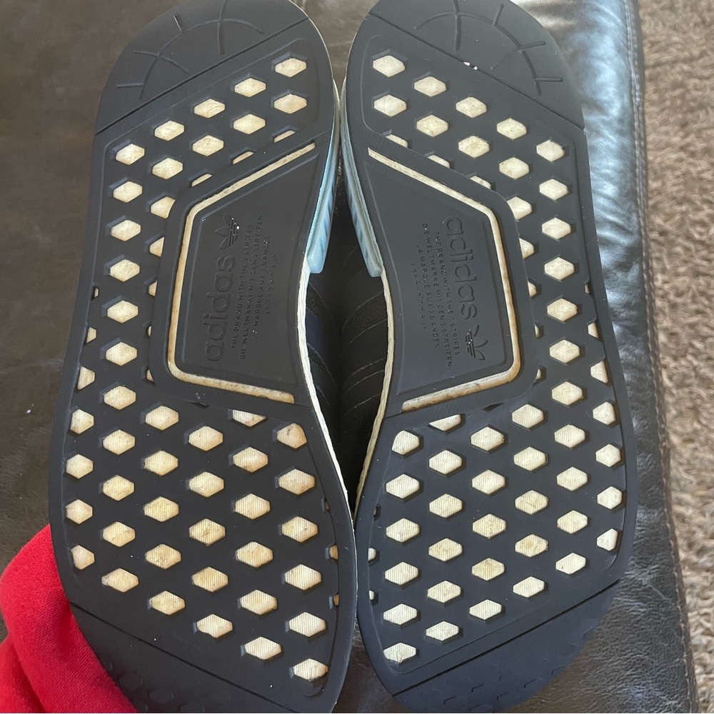 Women’s Adidas NMD Size 11 - Picture 3 of 4